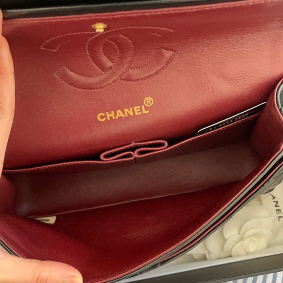 Authentic CHANEL black Double flap lambskin Leather Chain Gold bag 2.55 - Picture 16 of 16